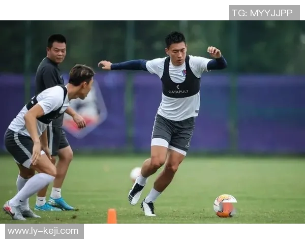 瓜比拉与奥罗拉的巅峰对决谁能笑到最后精彩赛事前瞻与分析